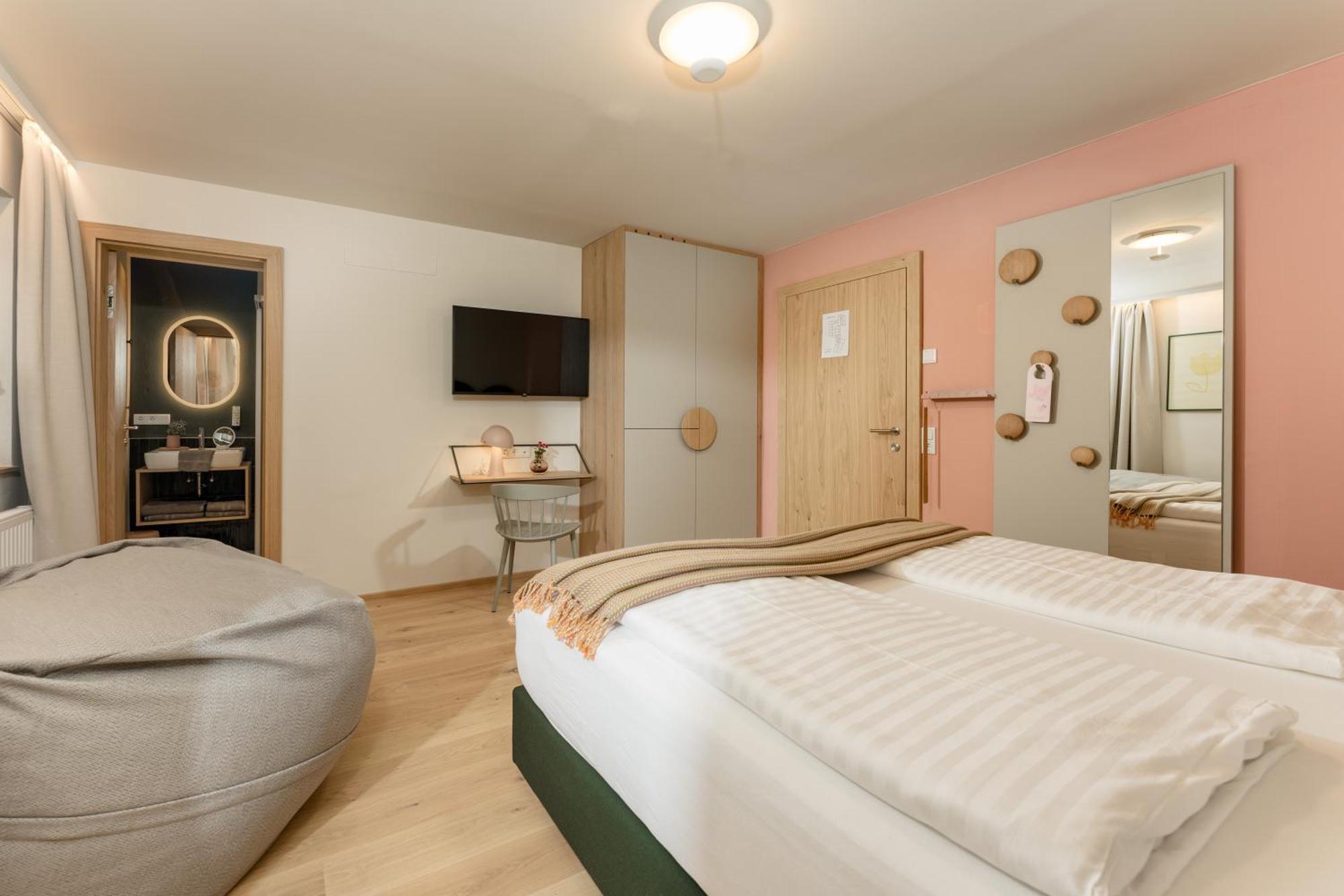 Familienhotel Felsenhof Flachau Exterior photo