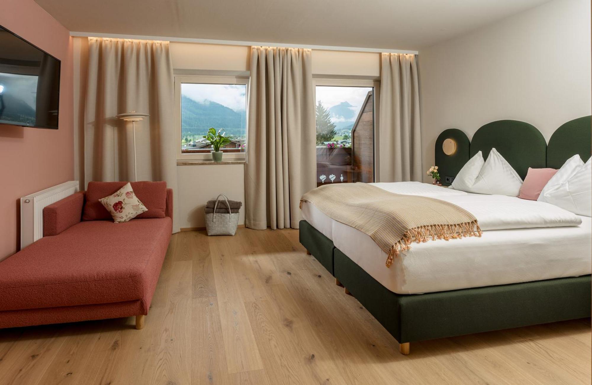 Familienhotel Felsenhof Flachau Exterior photo