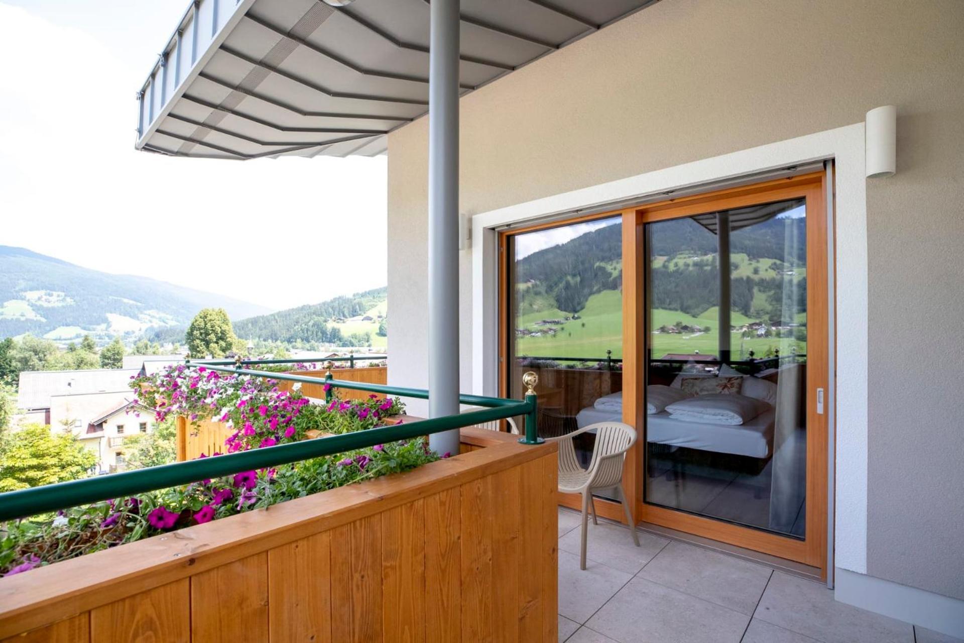 Familienhotel Felsenhof Flachau Exterior photo